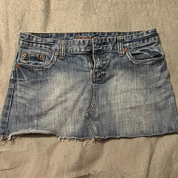 American Eagle Skirt- Size 8- worn a few times, but excellent condition - Picture 1 of 4